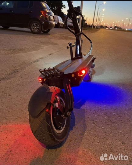 Самокат взрослый электрический бу