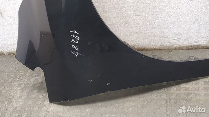 Крыло правое переднее Toyota Venza