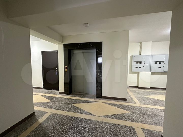 2-к. квартира, 90 м², 3/9 эт.