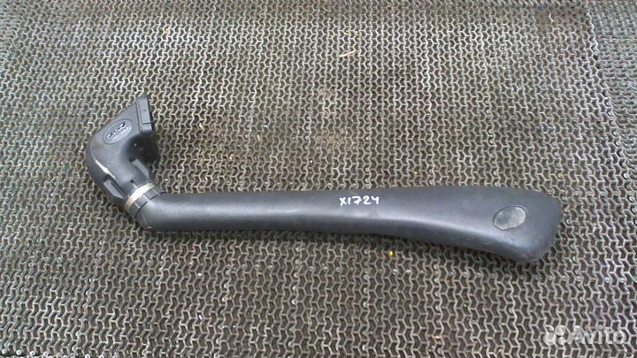 Воздухозаборник Suzuki Grand Vitara, 2001