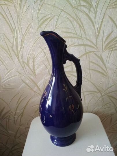 Керамический кувшин