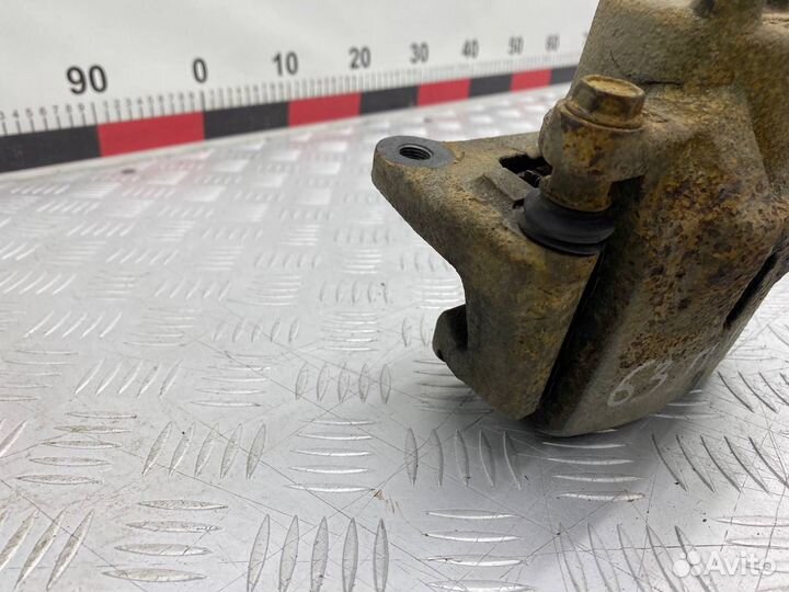 Б/У суппорт передний правый Toyota Corolla Fielder