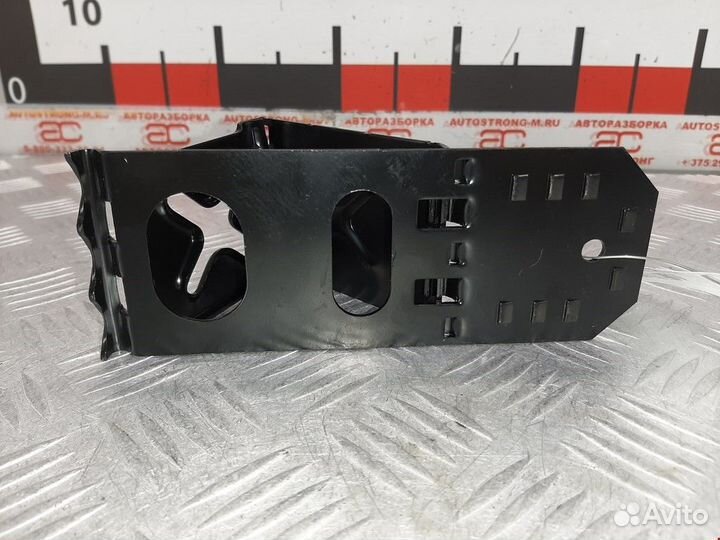 Упор противооткатный Mercedes-Benz CLS-Класс C219