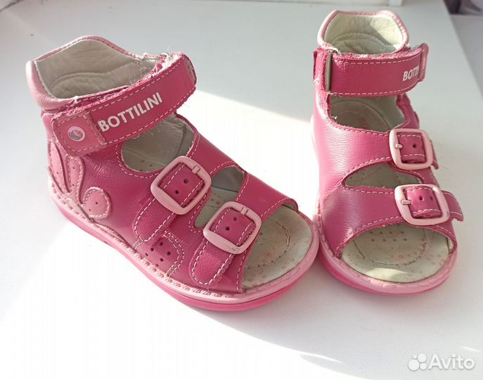 Сандалии для девочки 24 размер