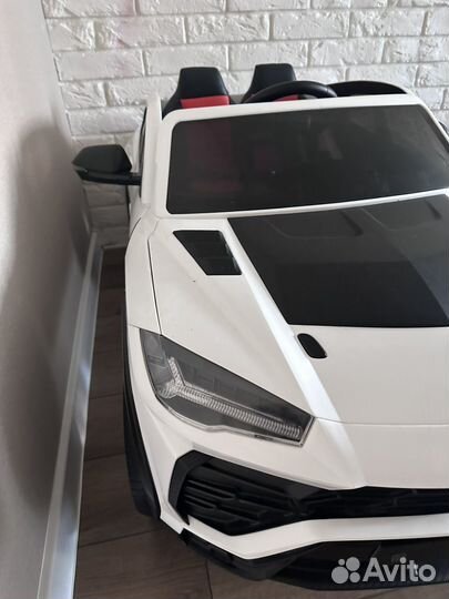 Детский электромобиль двухместный