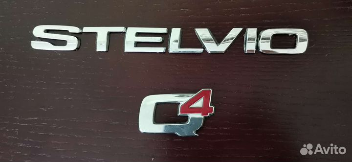 Шильда, наклейка на Alfa Romeo stelvio оригинал