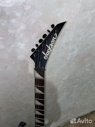 Гитара jackson dinky js 22