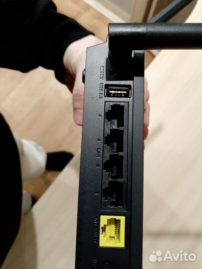 Маршрутизатор Wi-Fi роутер D-link DIR-2150