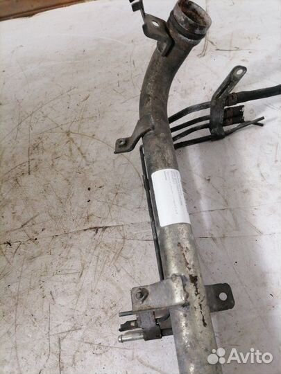 Топливная горловина Suzuki Grand Vitara 3 J20A