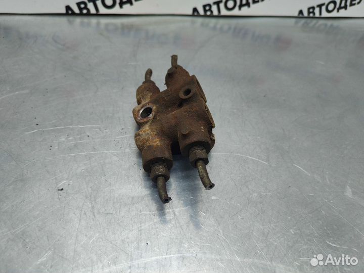 Распределитель тормозных сил Mitsubishi Eclipse 1G