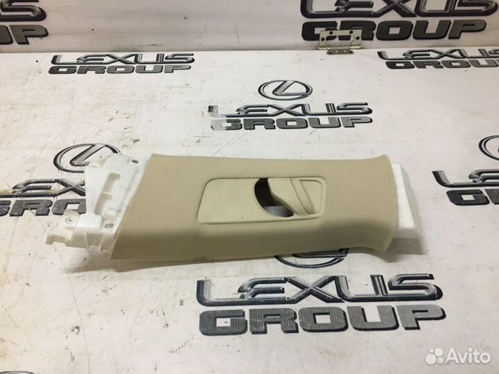 Обшивка стойки лев. Lexus RX450h