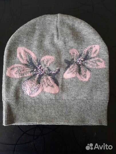 Шапочки женские
