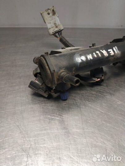 Топливная рейка рампа с форсунками Citroen