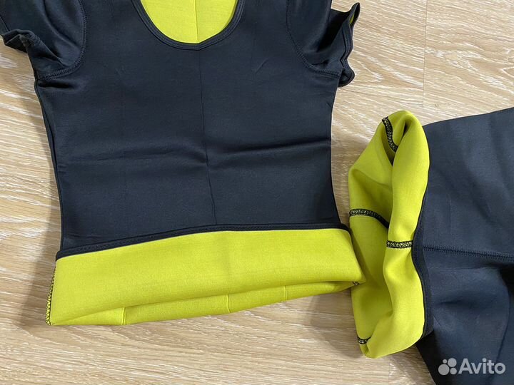 Костюм спортивный