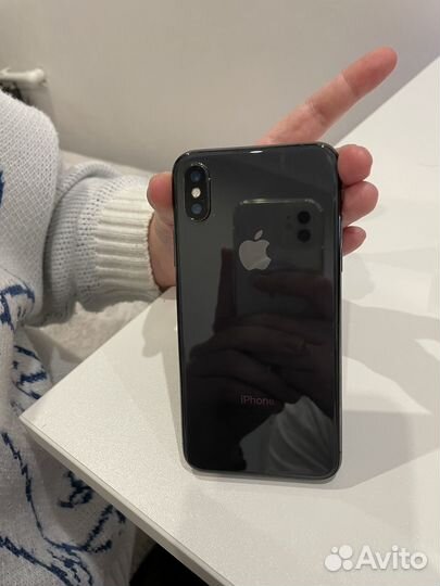 Телефон iPhone x