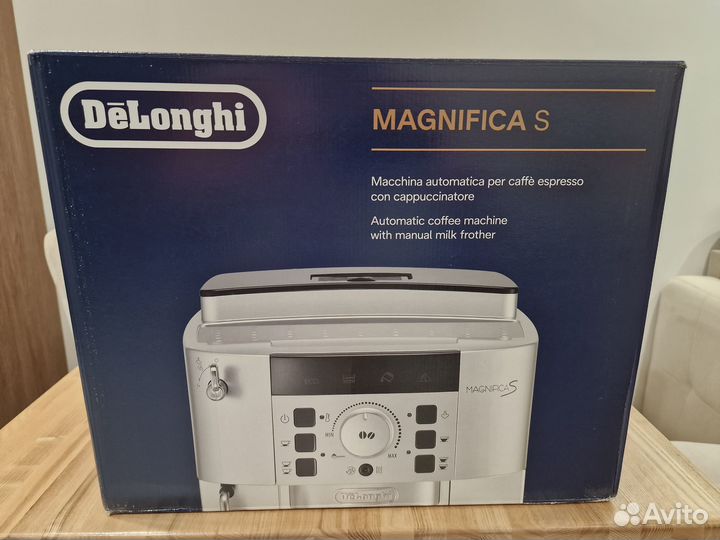Кофемашина Delonghi ecam 22.114