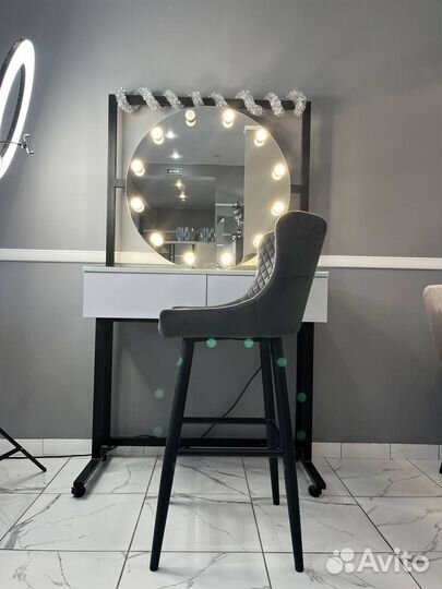 Рабочее место бровиста