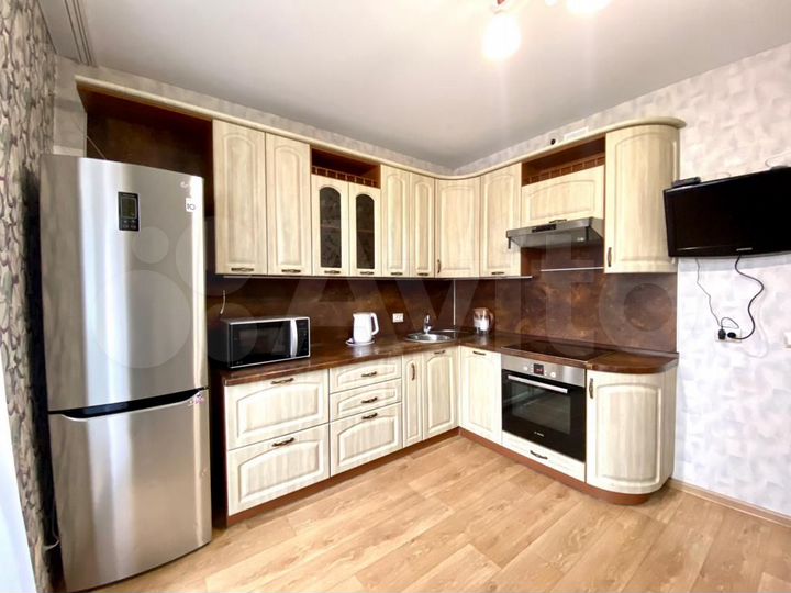 2-к. квартира, 70 м², 2/16 эт.