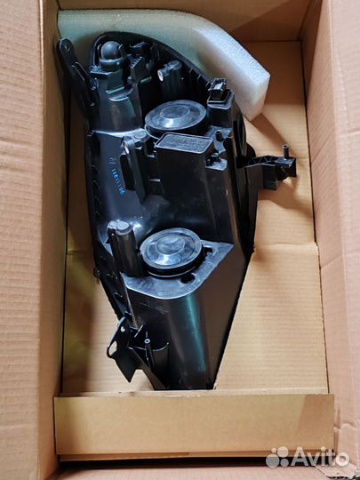 Фара левая, правая Opel zafira b