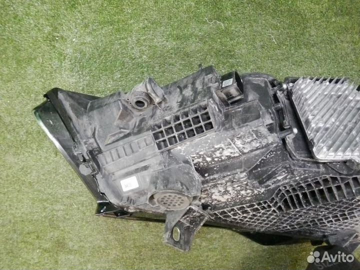 Фара правая Audi Q7/SQ7