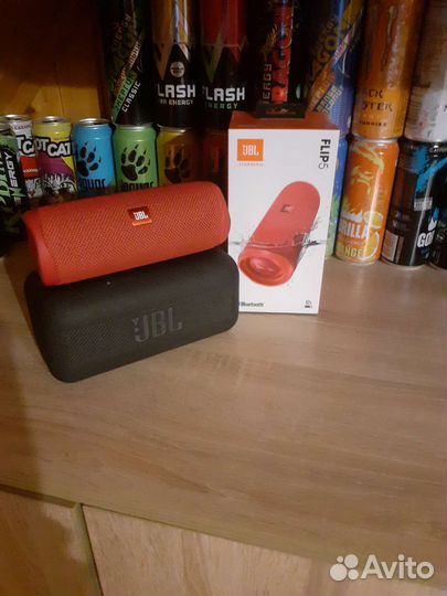 Продам флип 5 оригинал, в идеальном состоянии