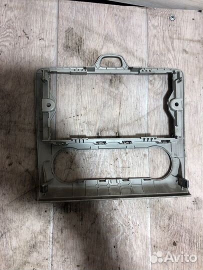 Рамка магнитолы Ford Focus 2 купе 1.8 qqdb 2006