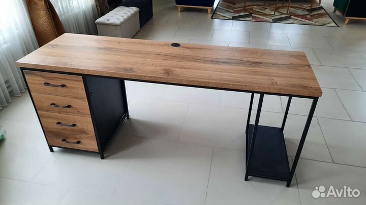 Компьютерный стол новый
