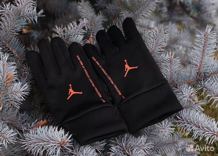 Перчатки Jordan на зиму