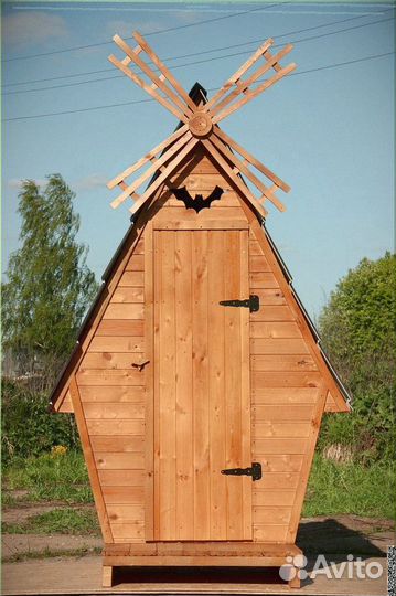 Уличный туалет деревянный NJT