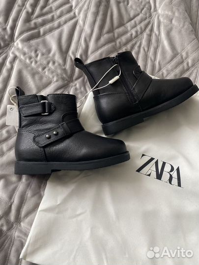 Детские кожаные ботинки Zara 25