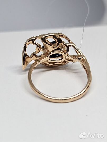 Золотое кольцо с сапфиром и бриллиантами 3.14гр