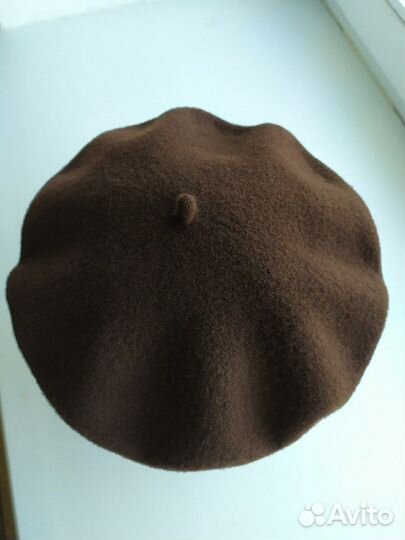 Берет новый