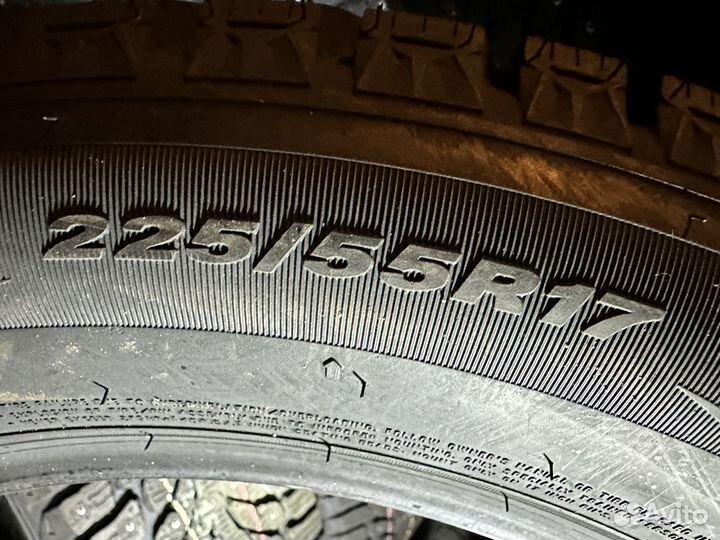 Roadstone Winguard WinSpike 225/55 R17 101T