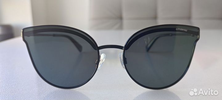 Солнцезащитные очки Polaroid 4056