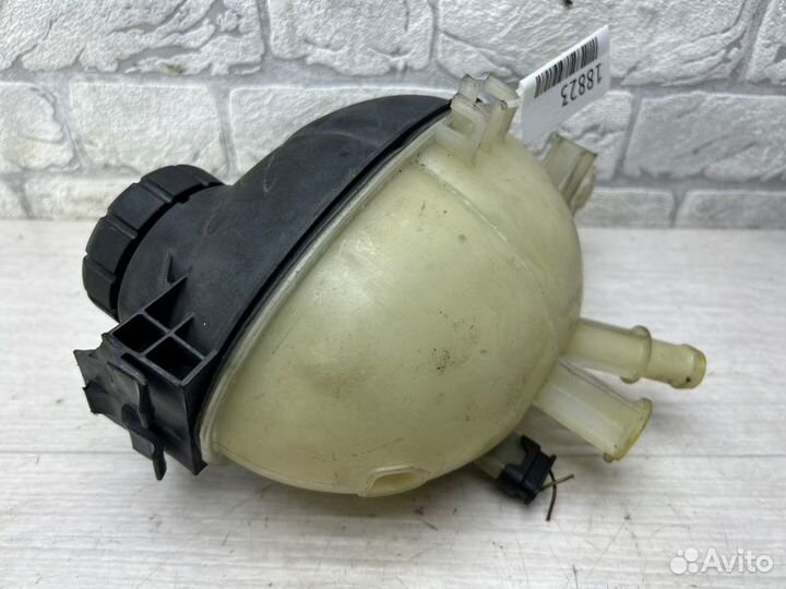 Бачок расширительный Mercedes C-Class W204