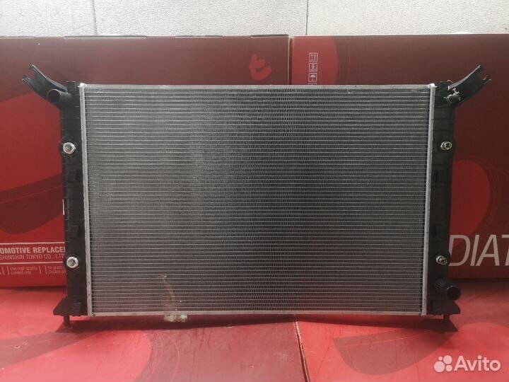 Радиатор двс Chevrolet Silverado 2500 6.0