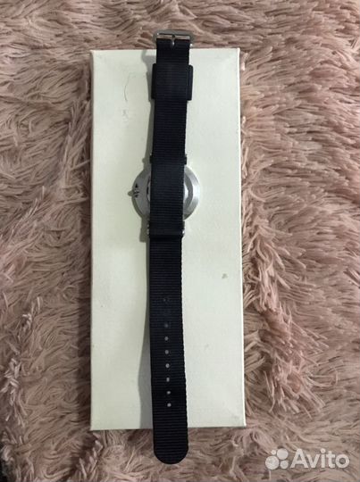 Часы daniel wellington