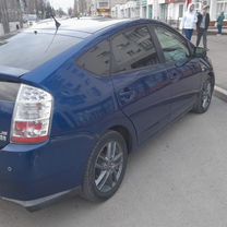 Toyota Prius 1.5 CVT, 2008, 317 000 км, с пробегом, цена 880 000 руб.