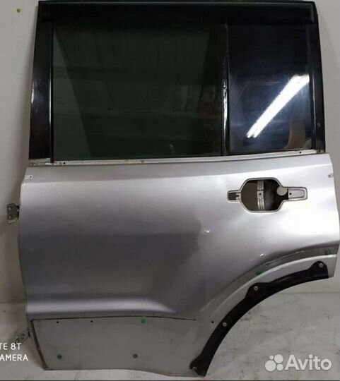 Дверь левая задняя Митсубиси Монтеро 3 Паджеро