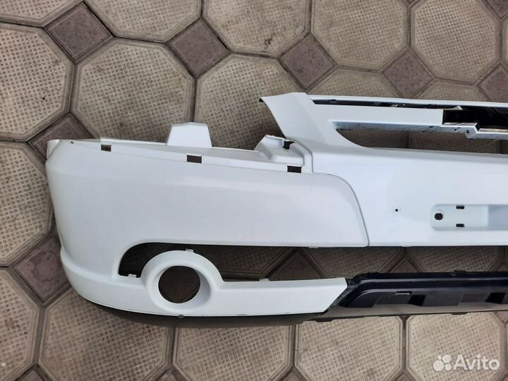 Передний бампер