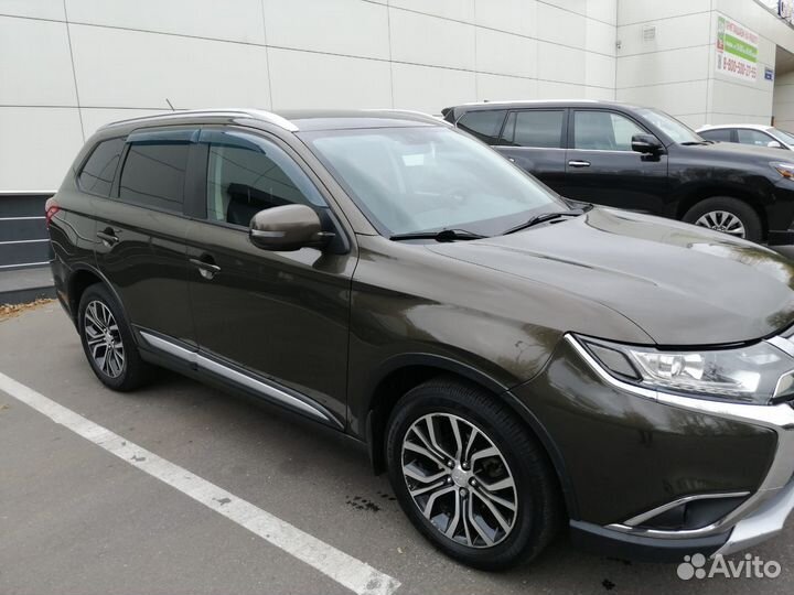Mitsubishi Outlander 2.4 CVT, 2015, 84 000 км