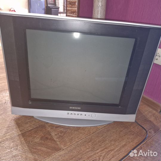 Телевизор samsung