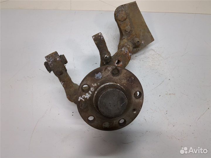 Ступица (кулак, цапфа) Volkswagen Touran, 2005