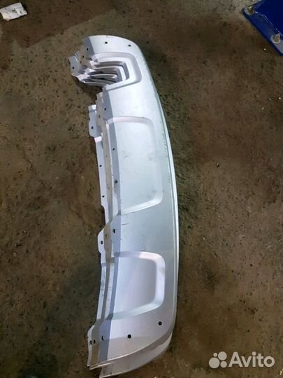 Renault duster накладка бампера