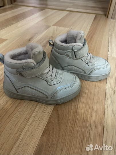 Ботинки демисезонные для девочки 23 размер