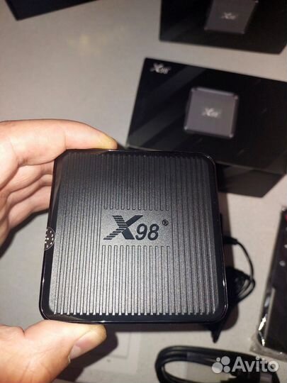 Смарт тв приставка X98Q Android TV SMART Box