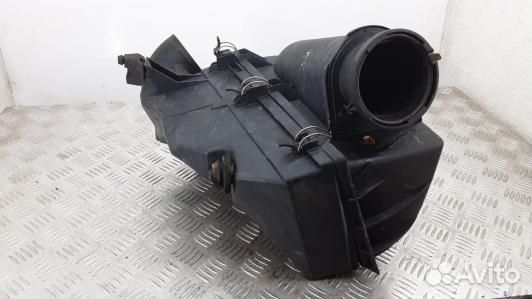 Корпус воздушного фильтра mercedes benz E-class W2