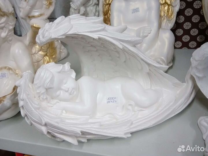 Ангел в крыле