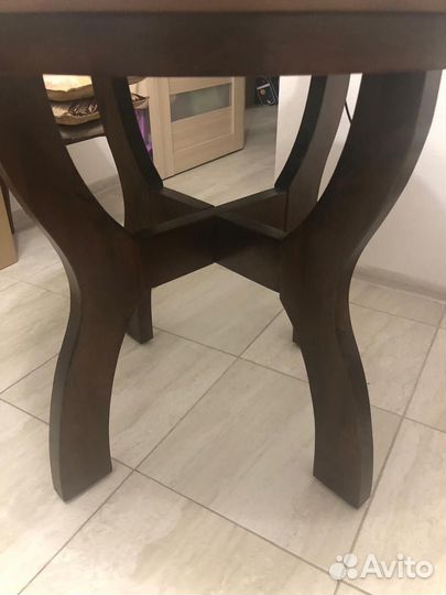 Стол Малазия новый