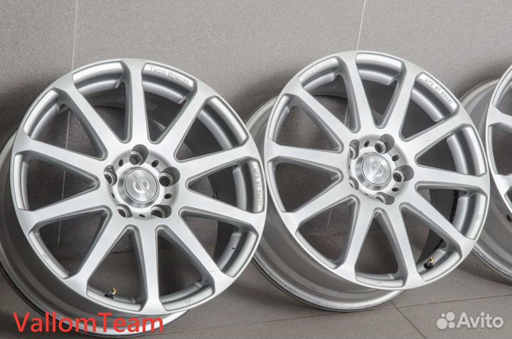 Лот UP4398014 Фирменные 17-е диски team sparco